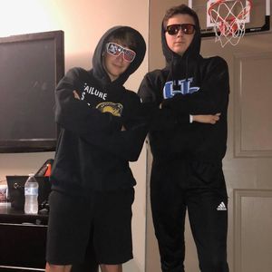 Meet your Posher, Carter